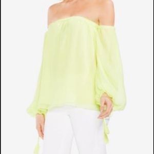 Soft kiwi Vince Camuto top